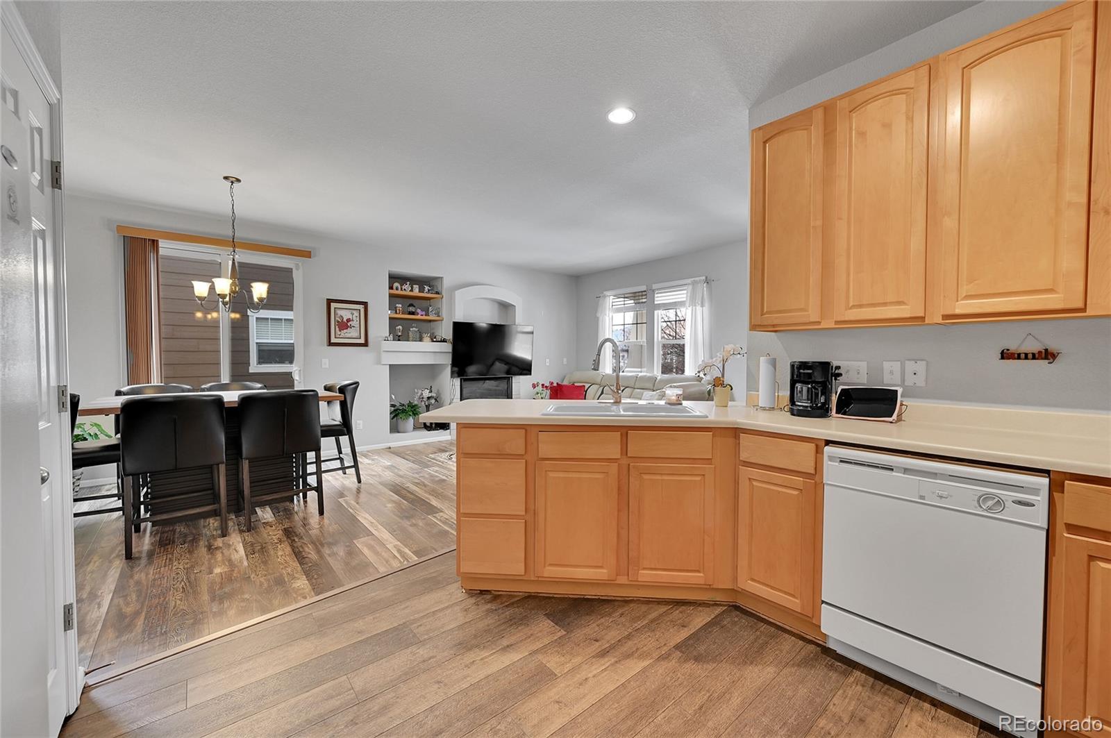 MLS Image #11 for 23601 e mississippi circle,aurora, Colorado