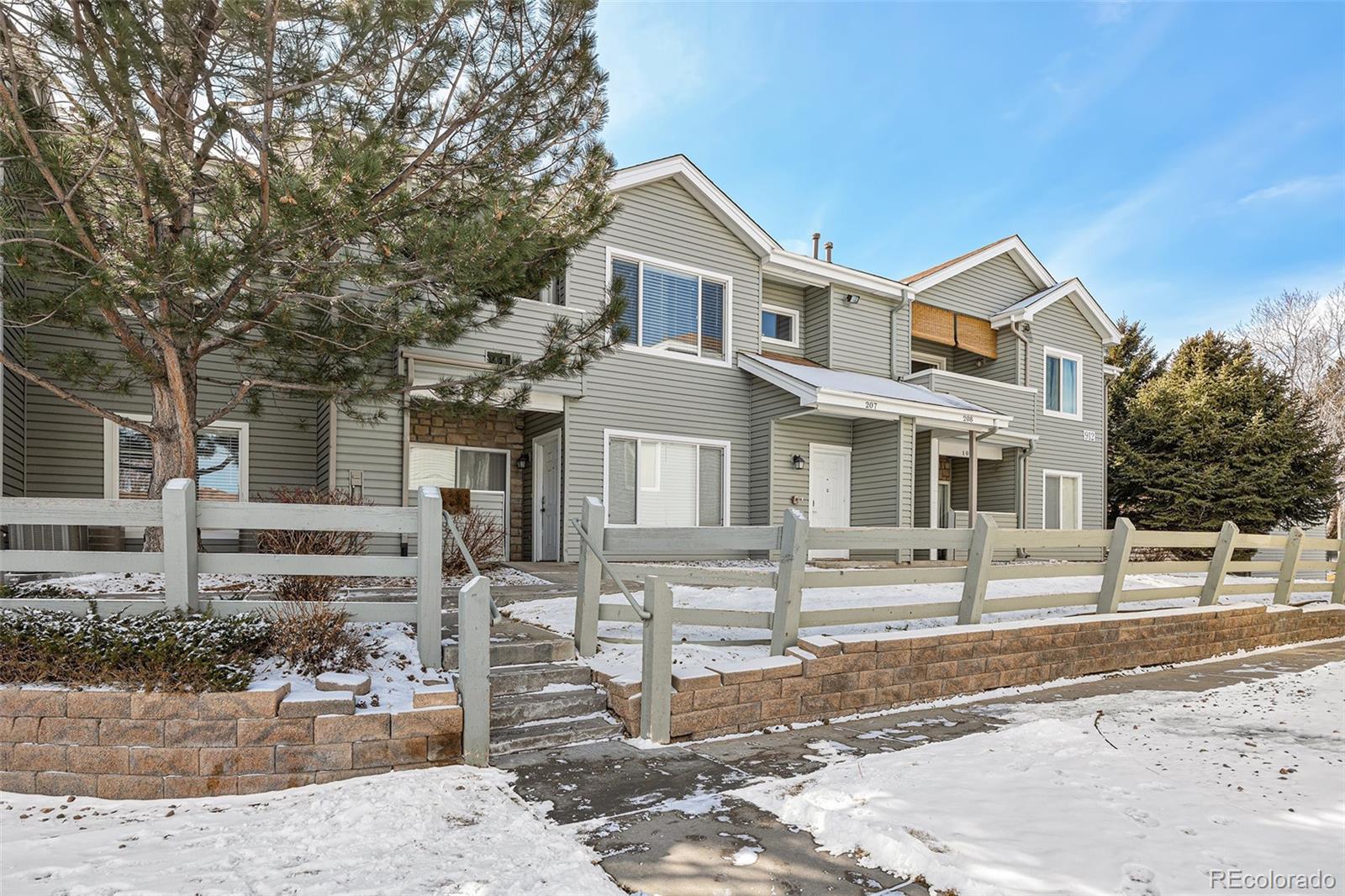 MLS Image #1 for 912 s yampa street 208,aurora, Colorado