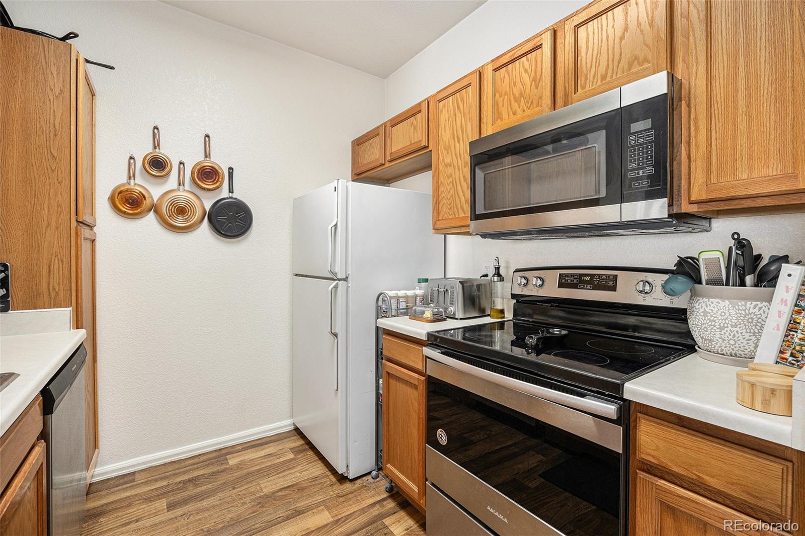 MLS Image #6 for 912 s yampa street 208,aurora, Colorado