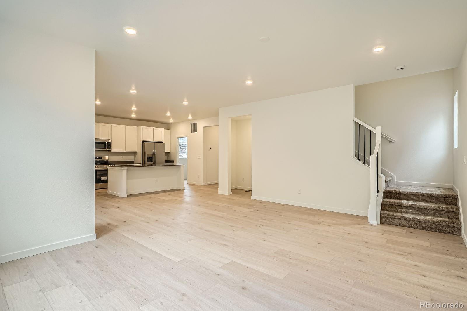 MLS Image #10 for 7357 s yank court,littleton, Colorado