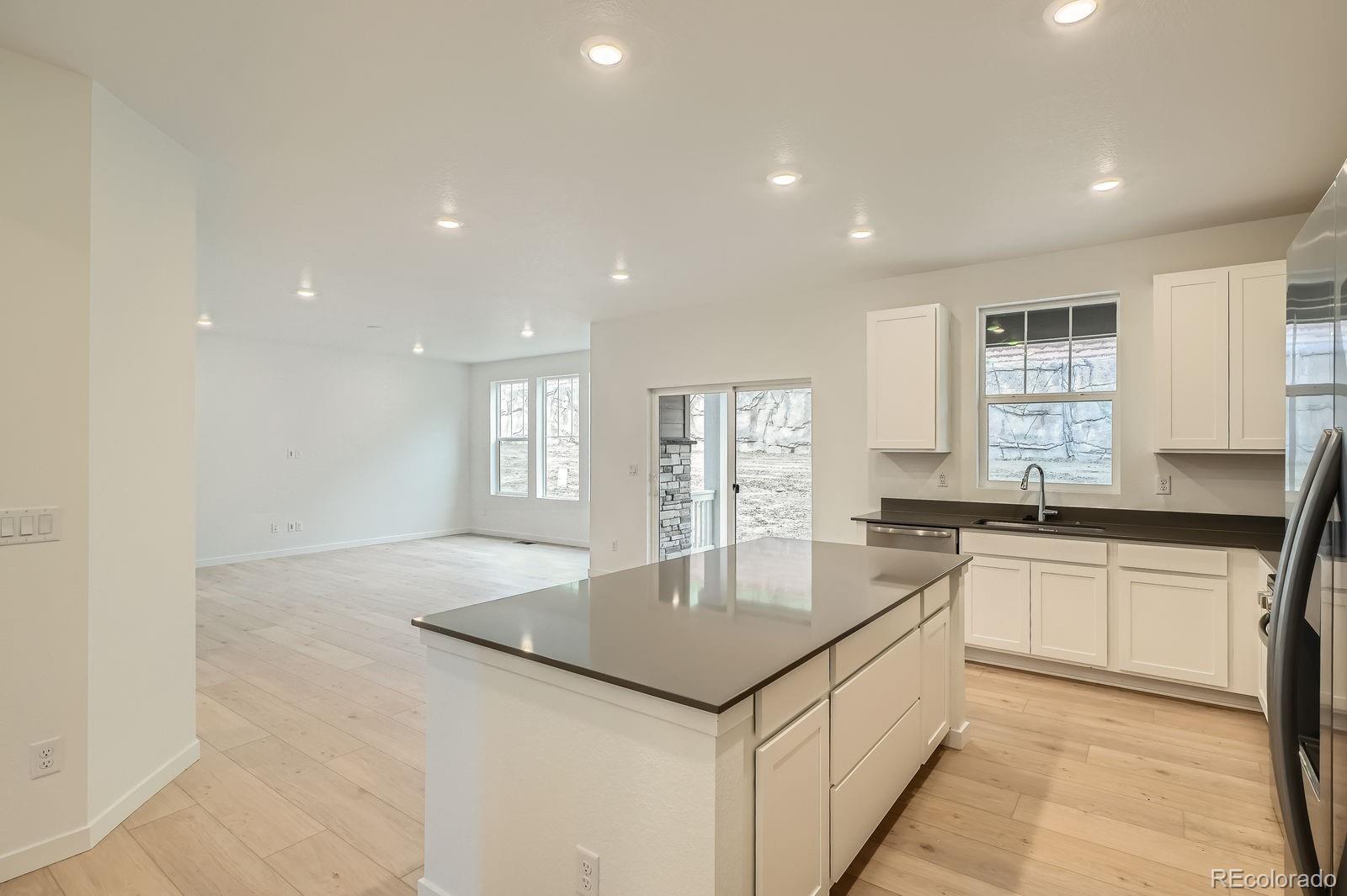 MLS Image #8 for 7357 s yank court,littleton, Colorado