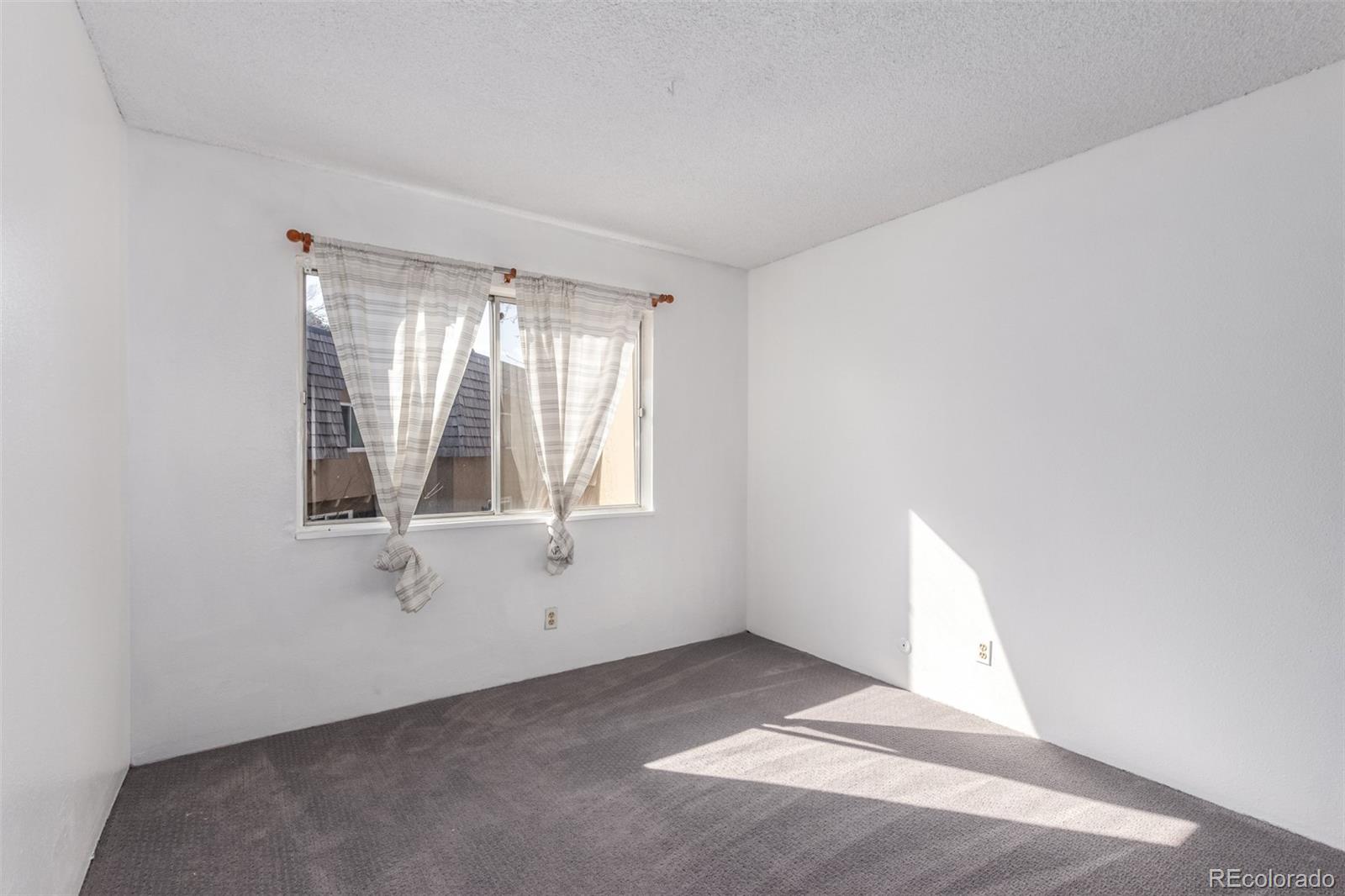 MLS Image #18 for 7484 e princeton avenue,denver, Colorado