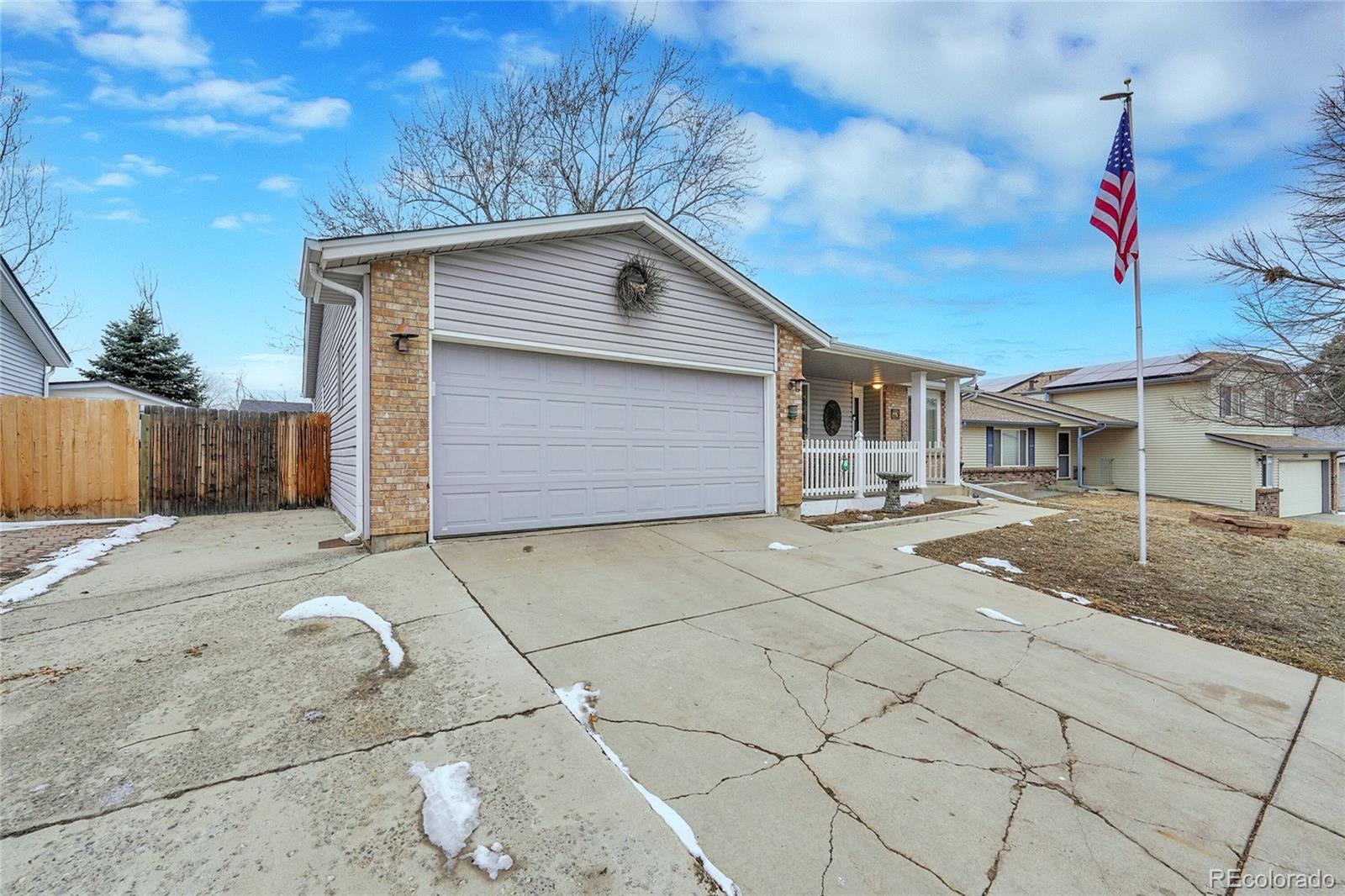 MLS Image #3 for 3863 s bahama street,aurora, Colorado