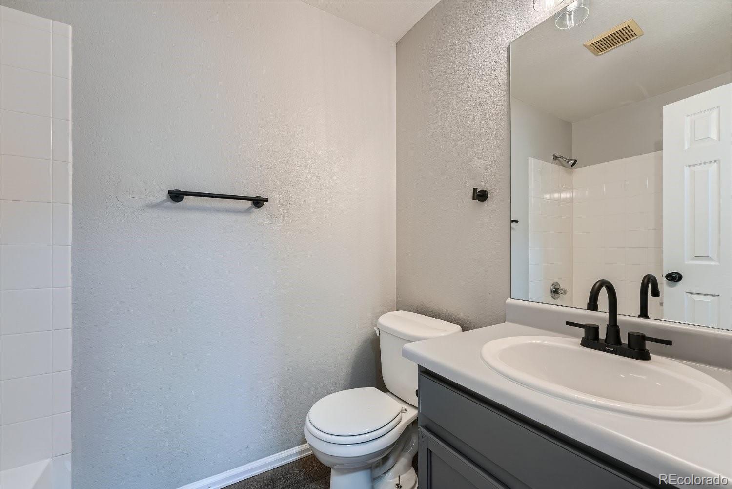 MLS Image #16 for 1226 s zeno circle b,aurora, Colorado