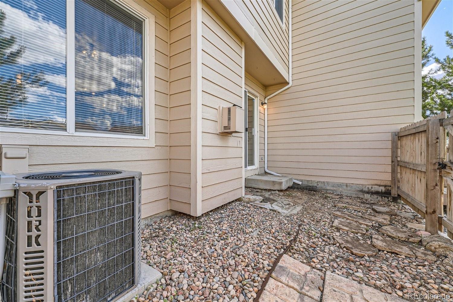 MLS Image #25 for 1226 s zeno circle b,aurora, Colorado