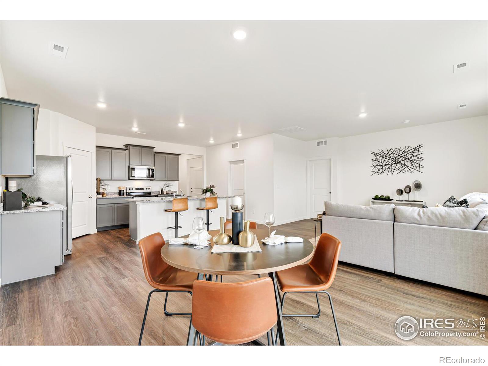 MLS Image #10 for 372  hummingbird lane,johnstown, Colorado
