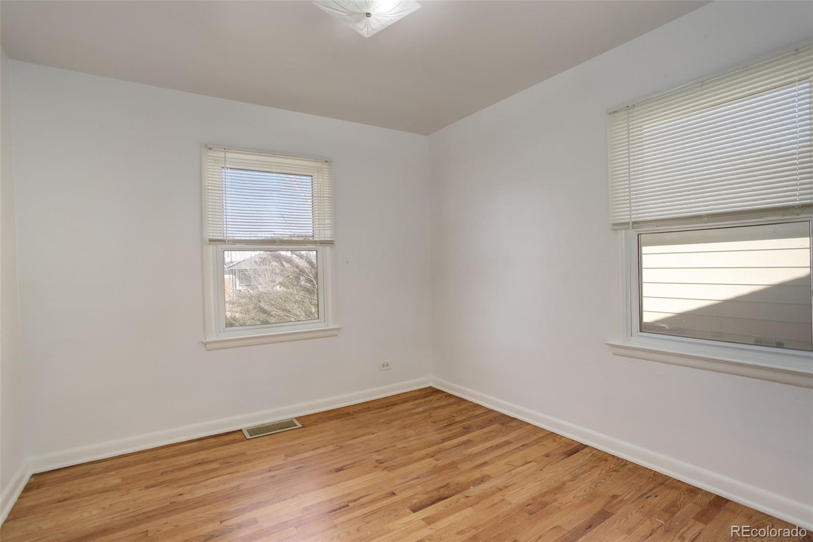 MLS Image #14 for 2872 s harrison street,denver, Colorado