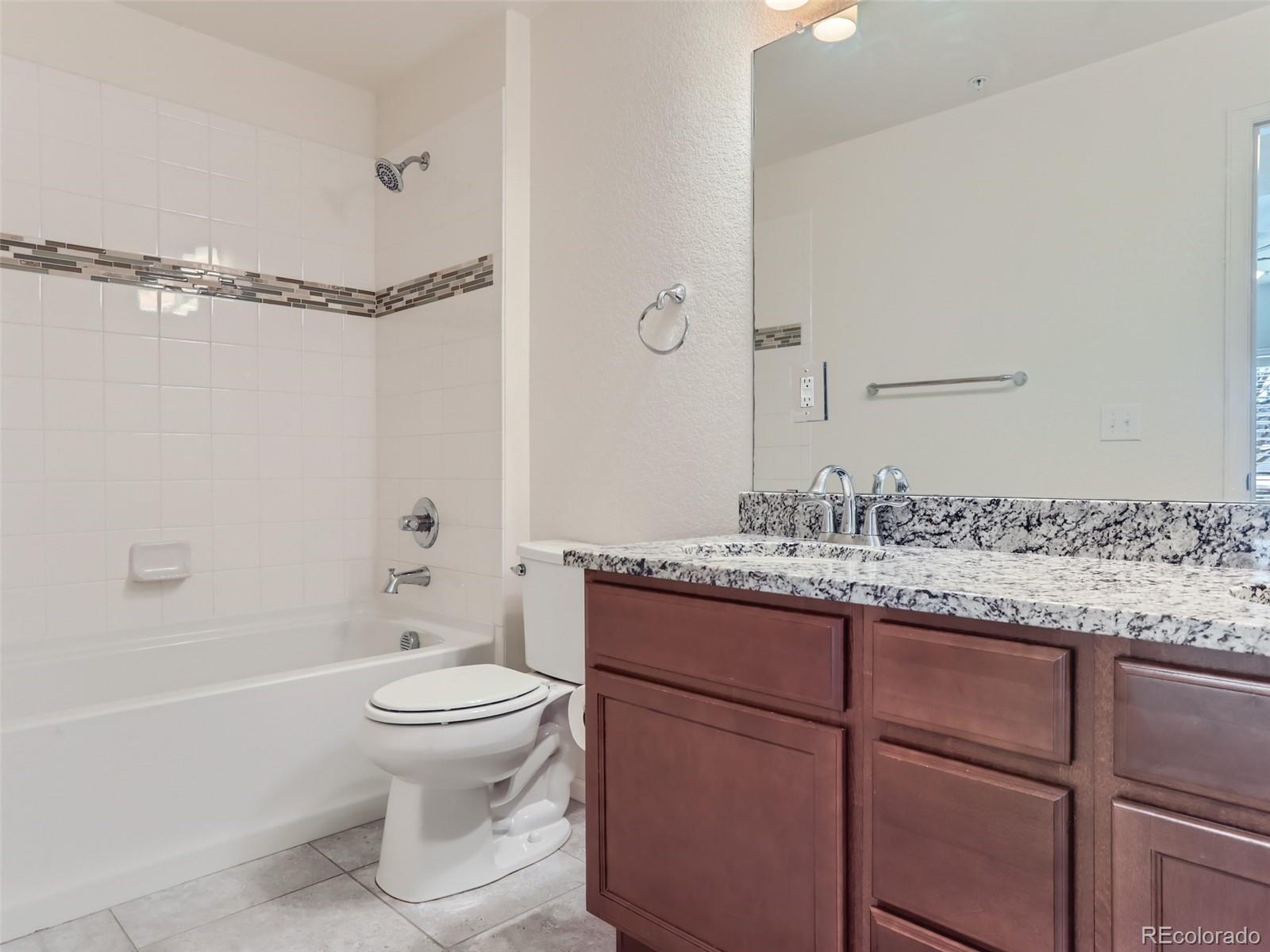 MLS Image #15 for 15195 e 16 th place 104,aurora, Colorado