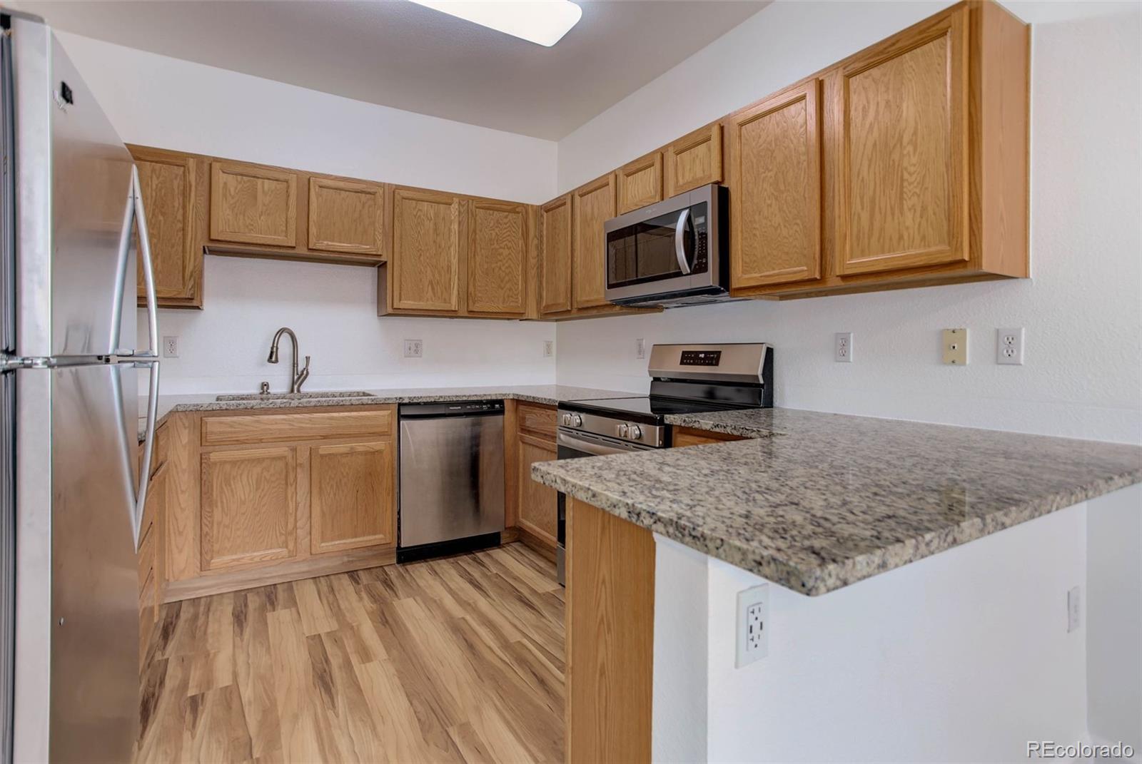 MLS Image #11 for 3261 s waco court,aurora, Colorado