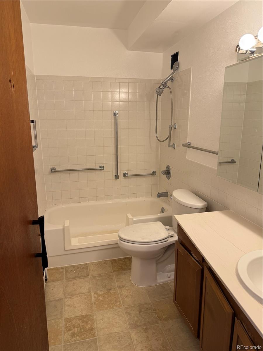 MLS Image #2 for 795 s alton way 11c,denver, Colorado