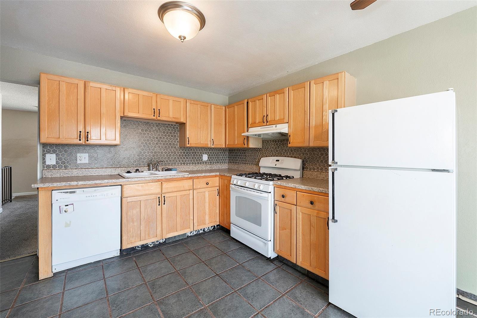 MLS Image #3 for 5721 w 92nd avenue,westminster, Colorado