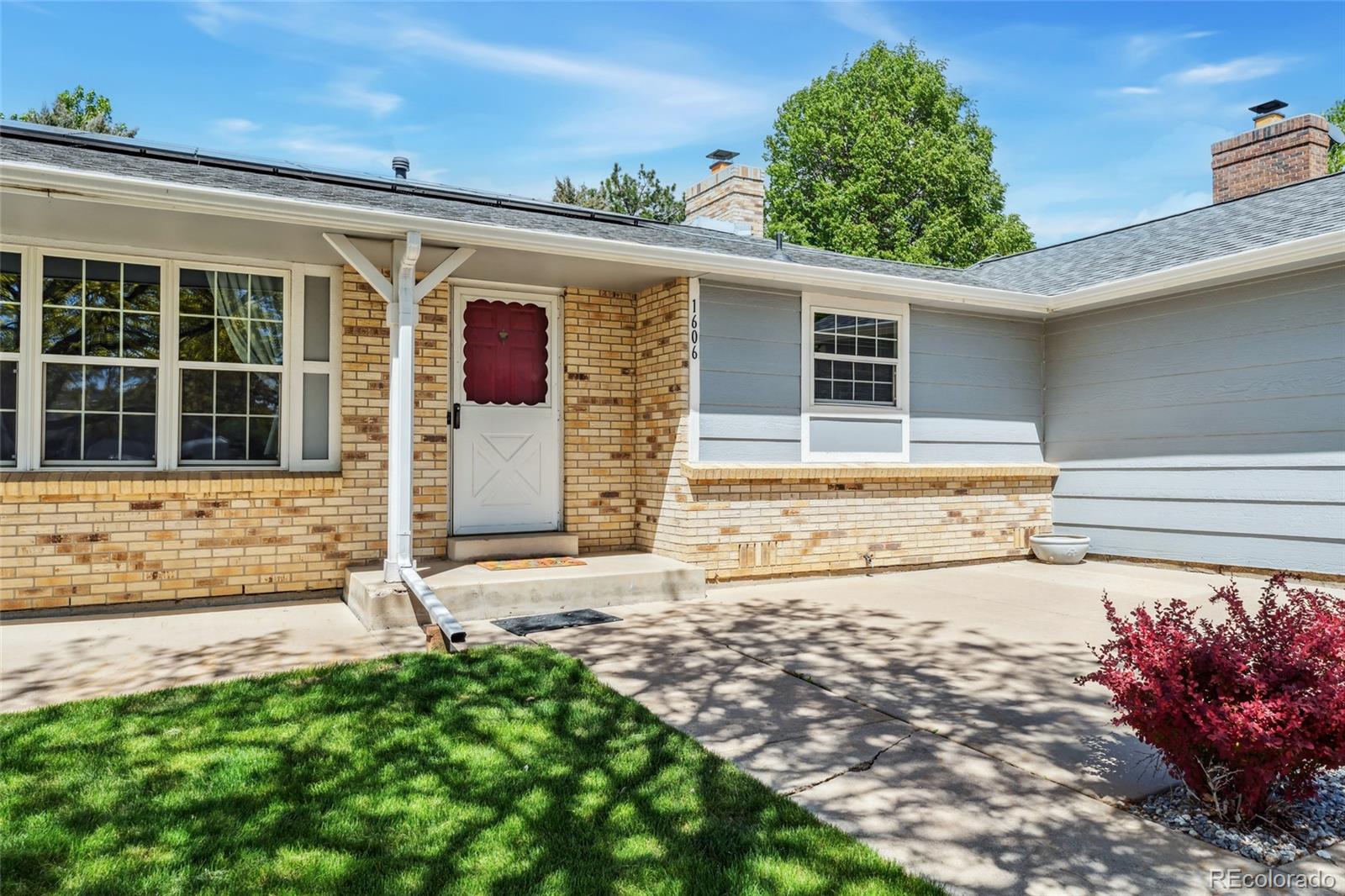 MLS Image #3 for 1606 s flanders way,aurora, Colorado