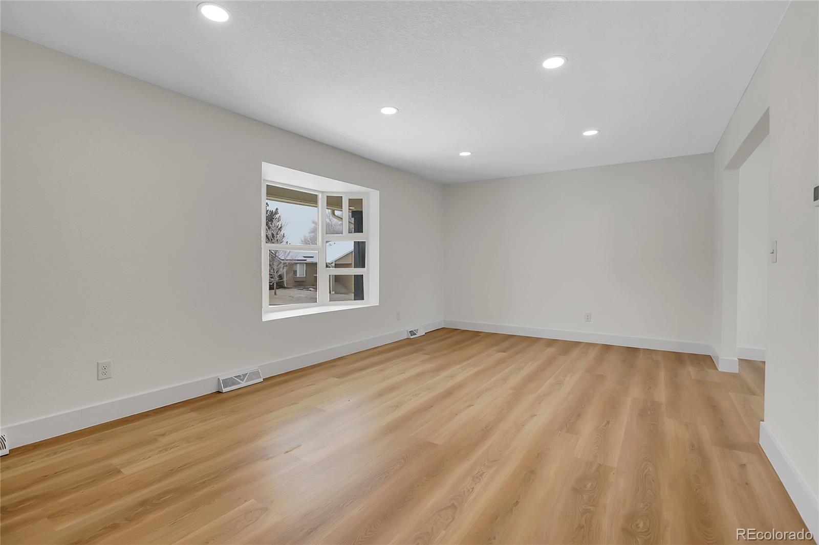 MLS Image #4 for 8694 e eastman avenue,denver, Colorado