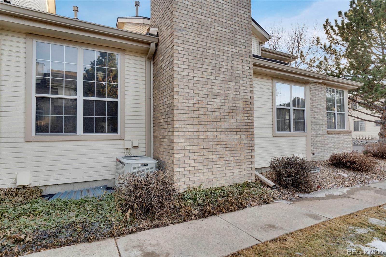 MLS Image #2 for 2062 s xenia way,denver, Colorado