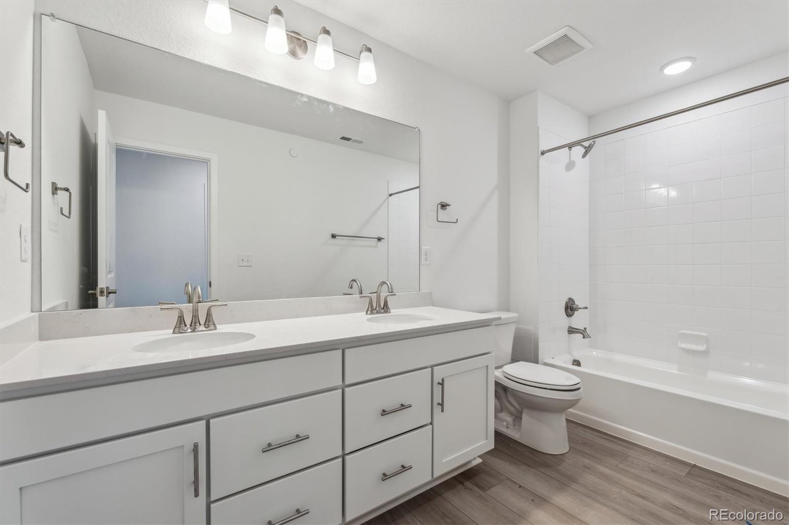 MLS Image #14 for 9297  truckee court,commerce city, Colorado