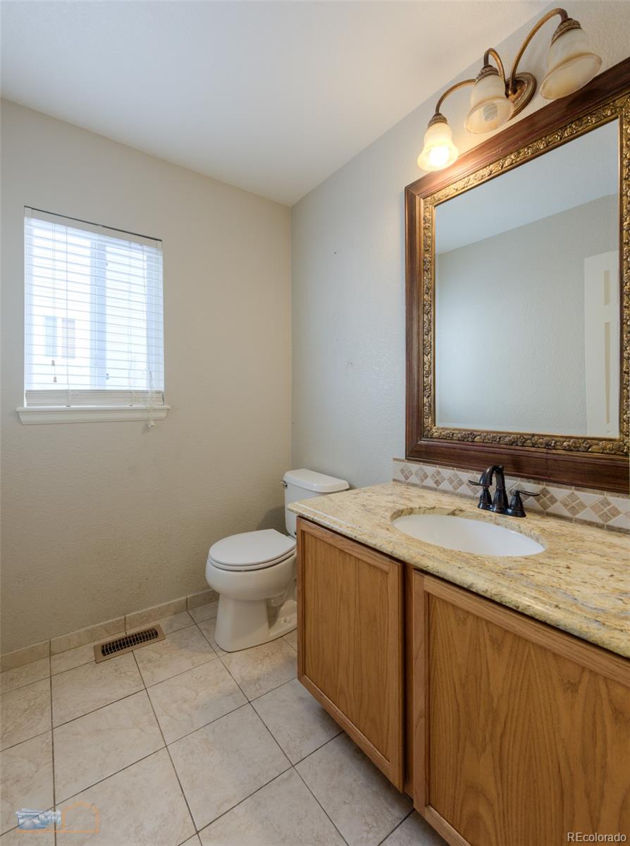 MLS Image #14 for 10117  wyandott circle,denver, Colorado