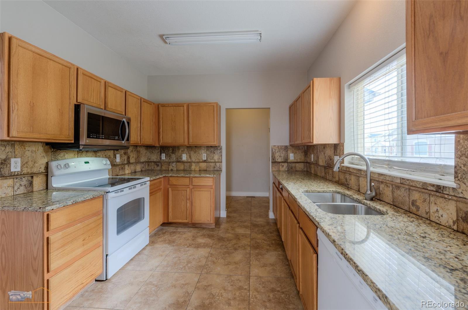 MLS Image #6 for 10117  wyandott circle,denver, Colorado