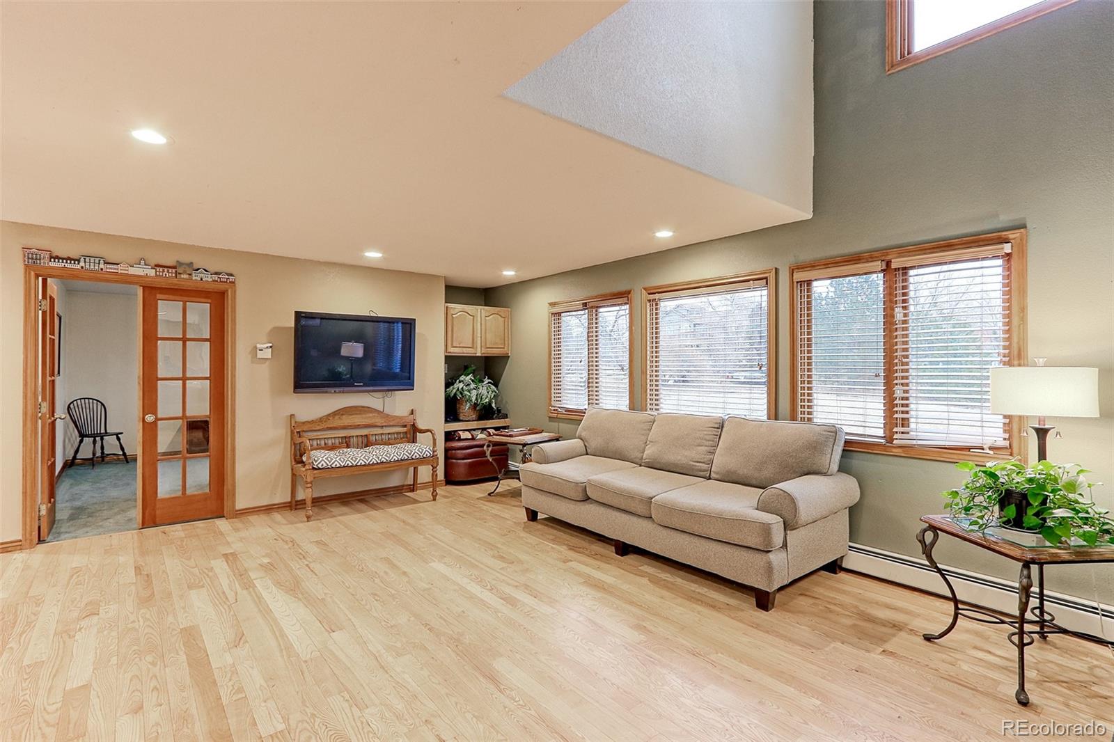 MLS Image #5 for 7208  secrest court,arvada, Colorado