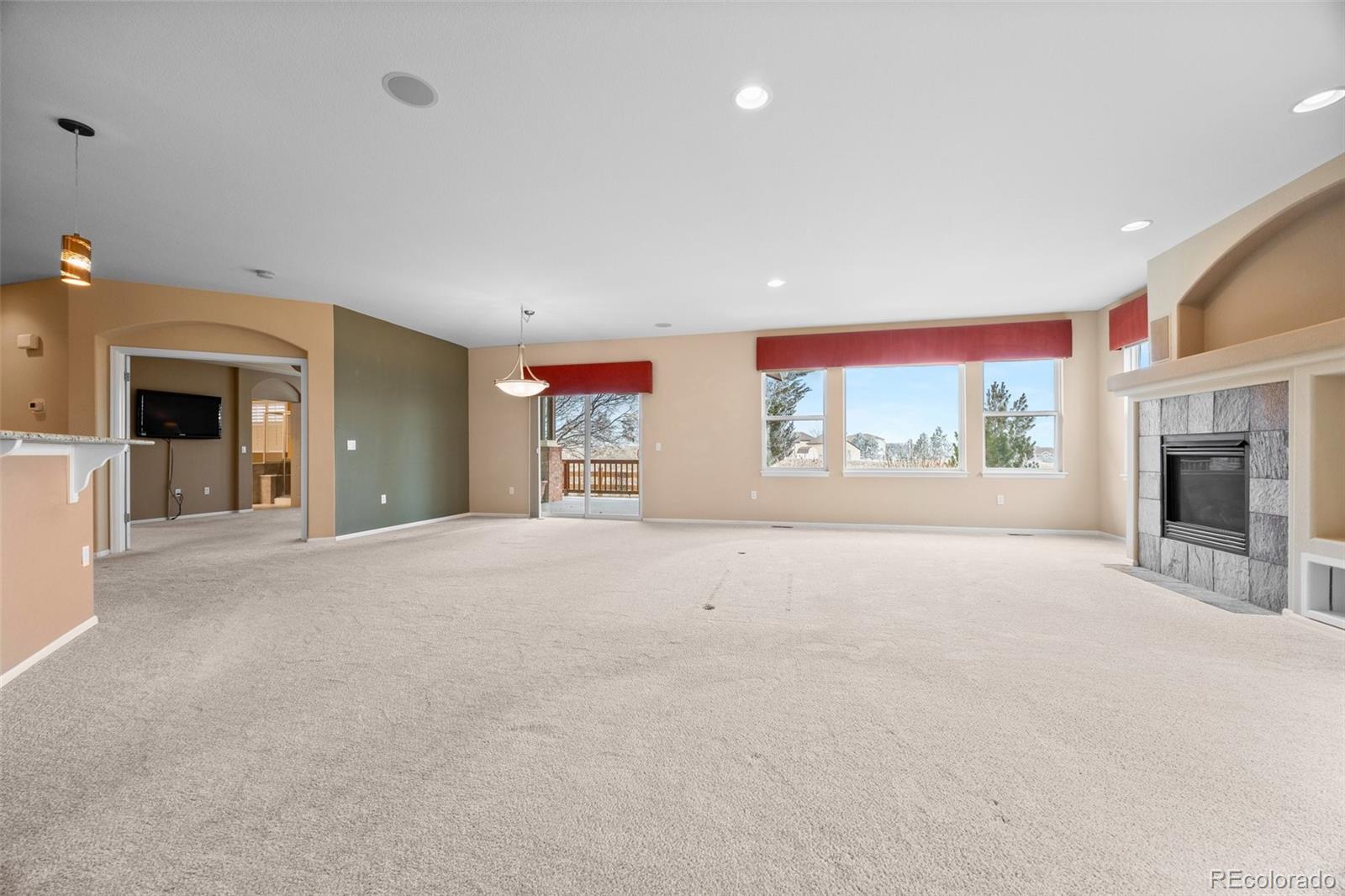 MLS Image #8 for 21780 e heritage parkway,aurora, Colorado