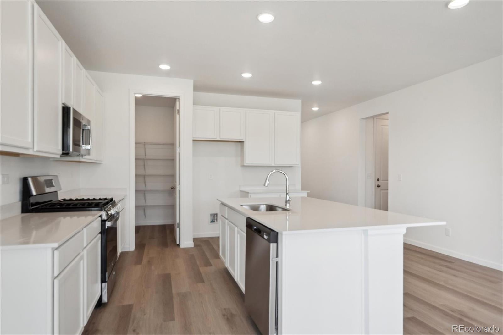 MLS Image #6 for 4214  lacewood lane,johnstown, Colorado