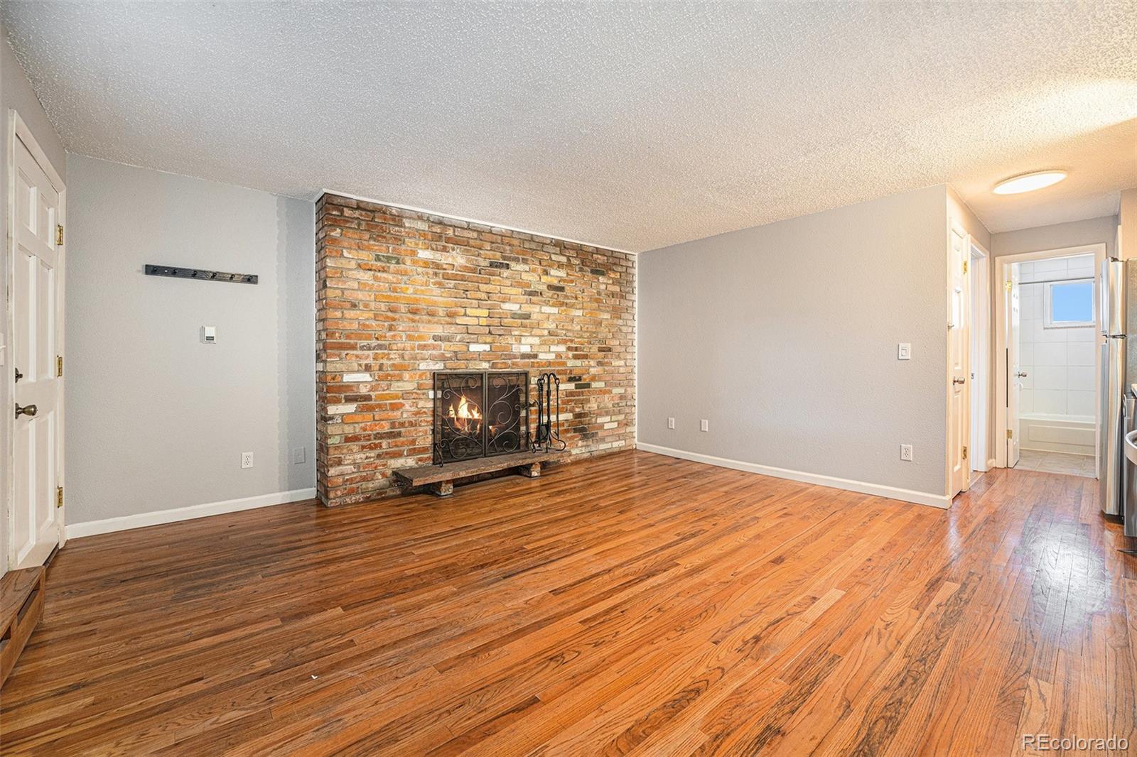 MLS Image #1 for 155 s pennsylvania street 308,denver, Colorado