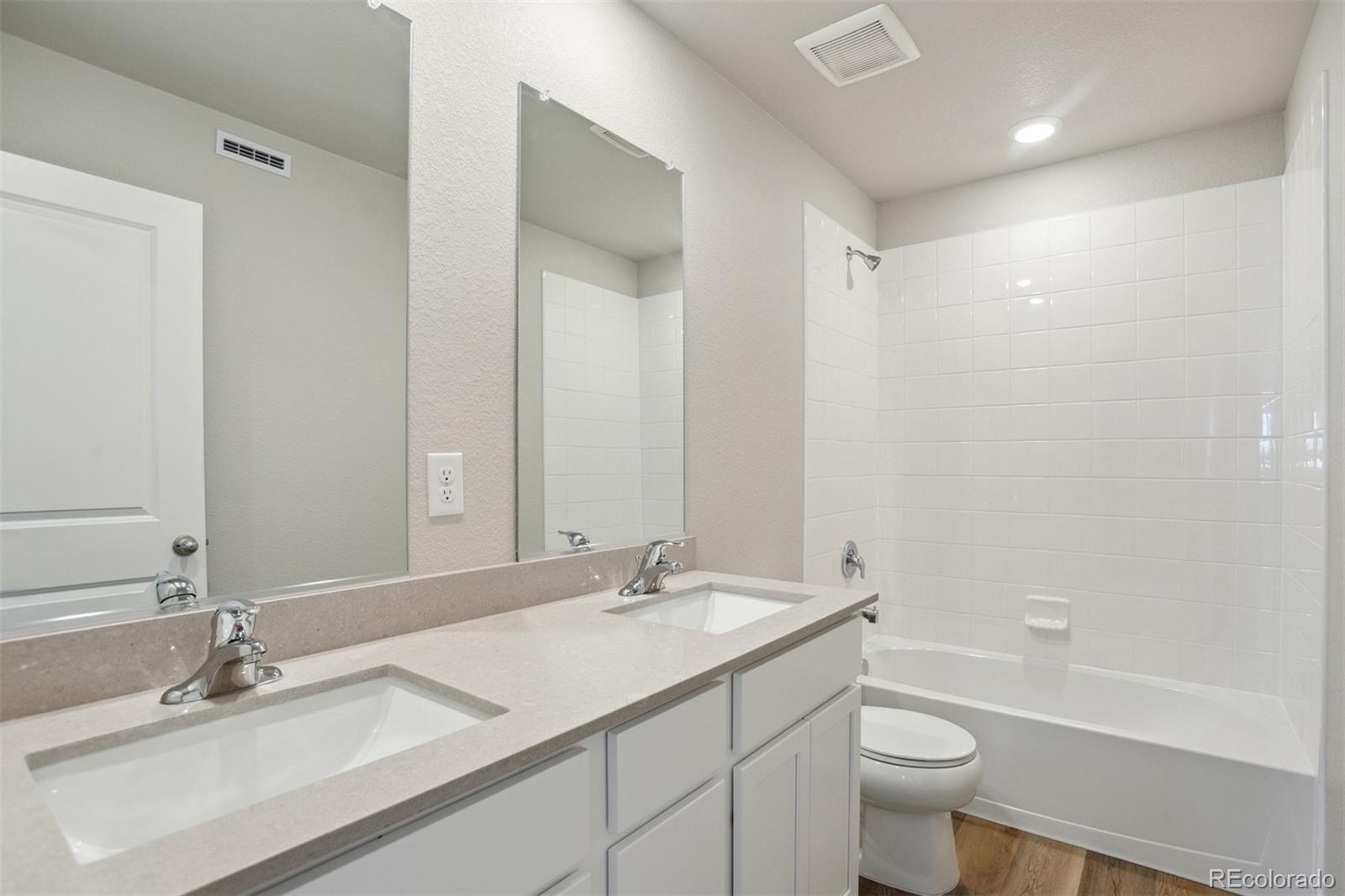 MLS Image #11 for 48250  shetland drive,bennett, Colorado
