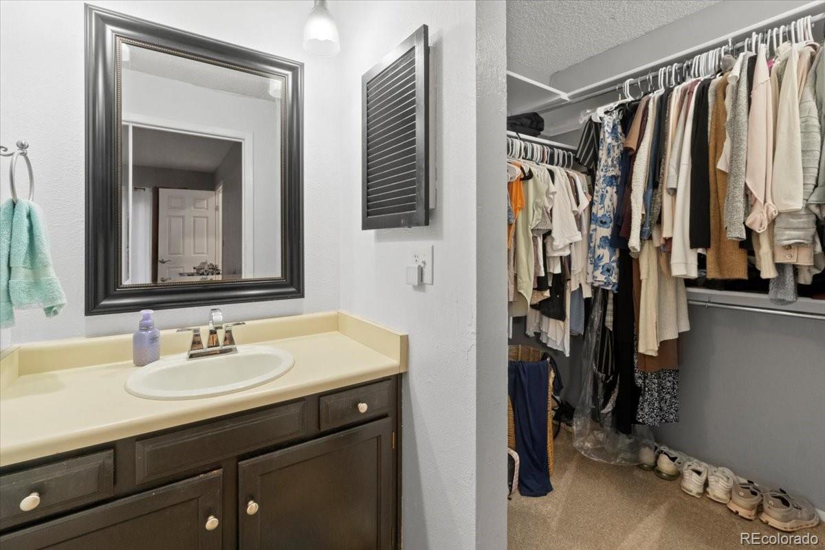 MLS Image #12 for 2306 s troy street,aurora, Colorado