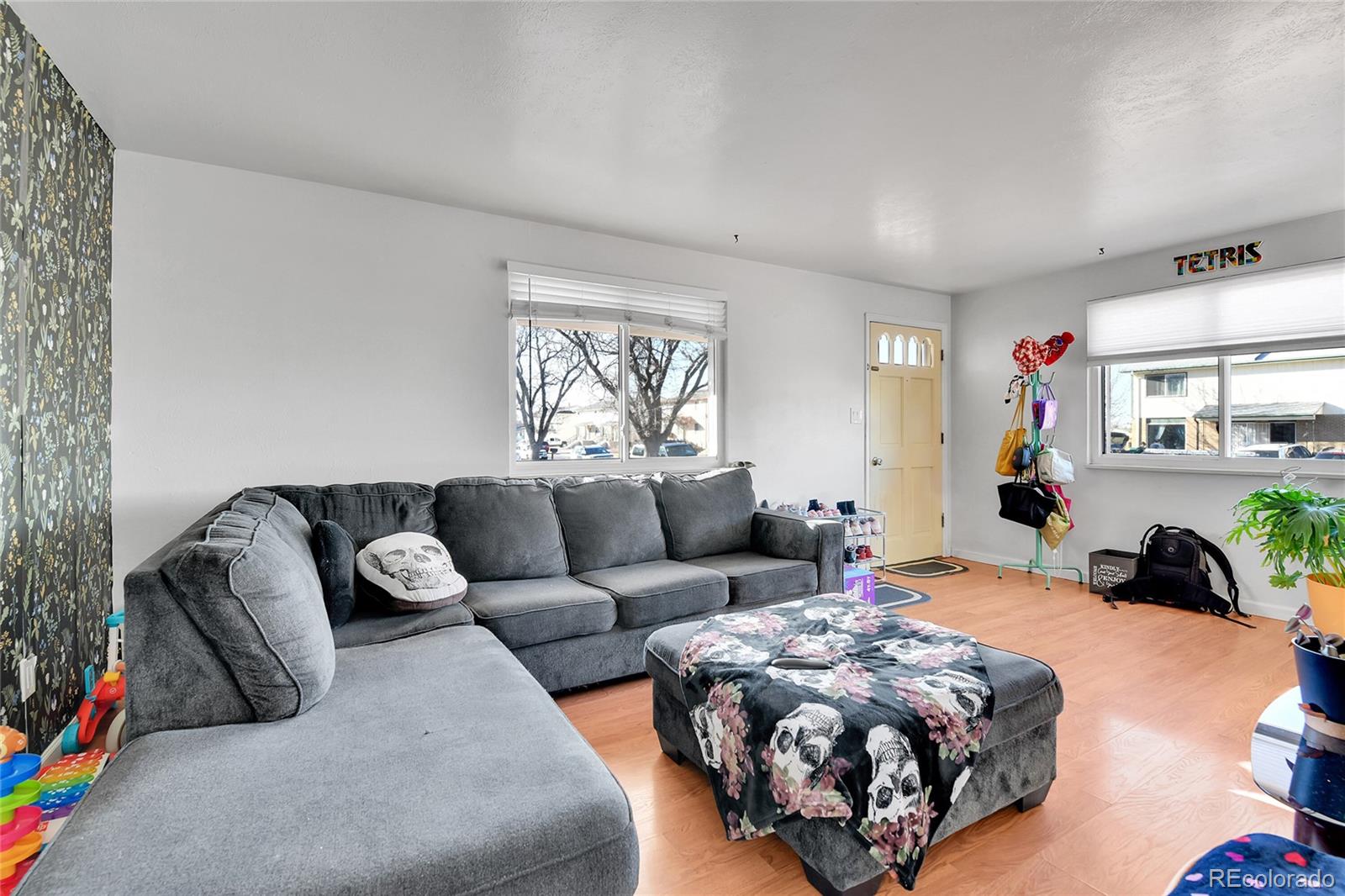 MLS Image #5 for 16608 e 13th avenue,aurora, Colorado