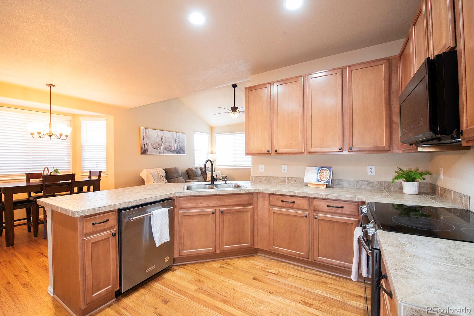 MLS Image #10 for 11060  river oaks lane,commerce city, Colorado