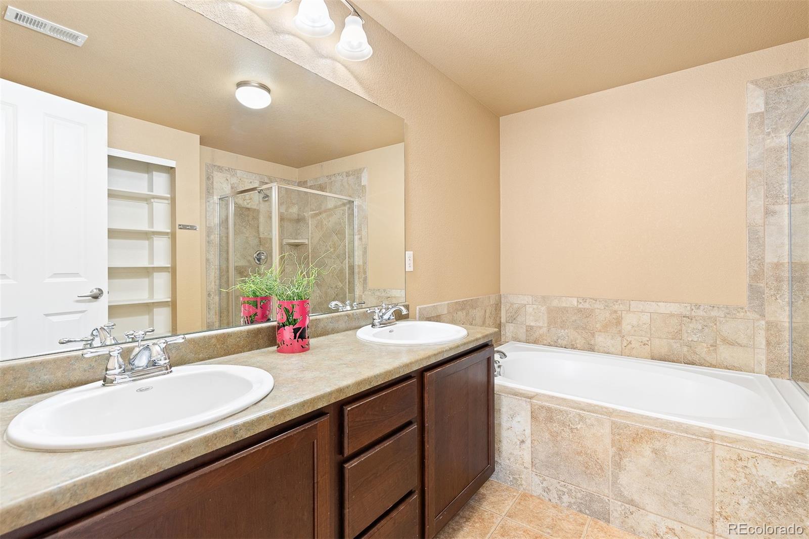 MLS Image #19 for 10052 w ute place 202,littleton, Colorado