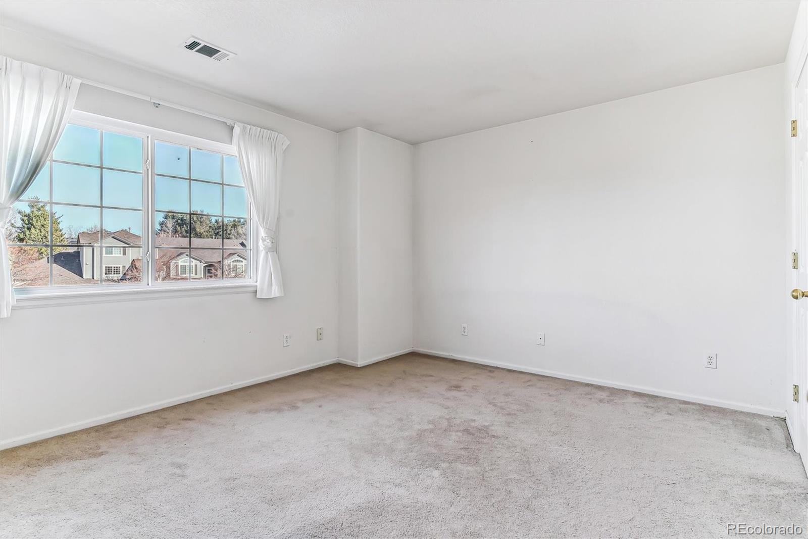 MLS Image #13 for 1469 s ulster street,denver, Colorado