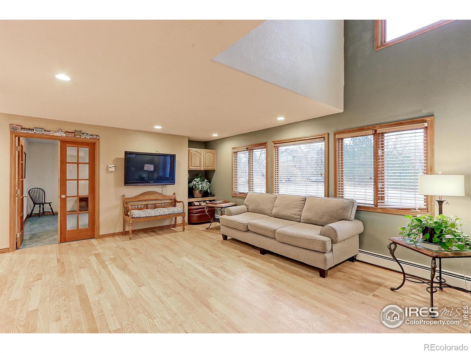 MLS Image #4 for 7208  secrest court,arvada, Colorado