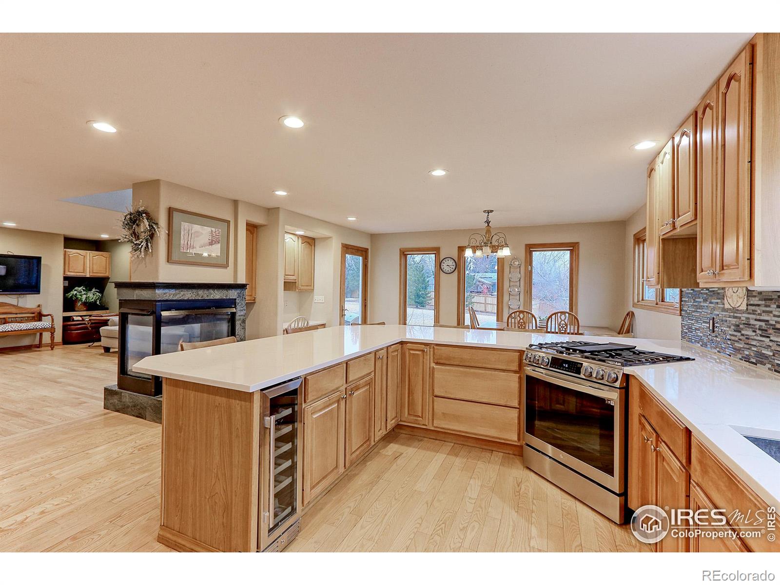 MLS Image #7 for 7208  secrest court,arvada, Colorado