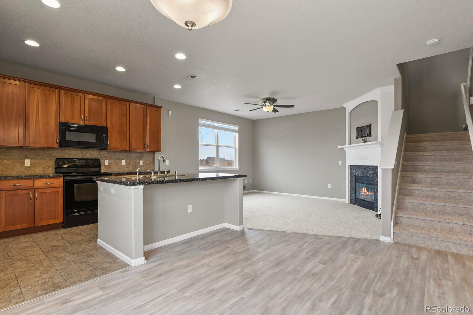 MLS Image #3 for 3672 s perth circle,aurora, Colorado