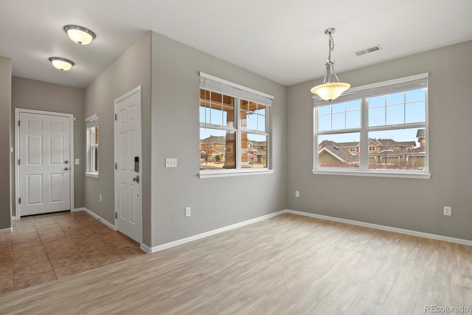 MLS Image #5 for 3672 s perth circle,aurora, Colorado