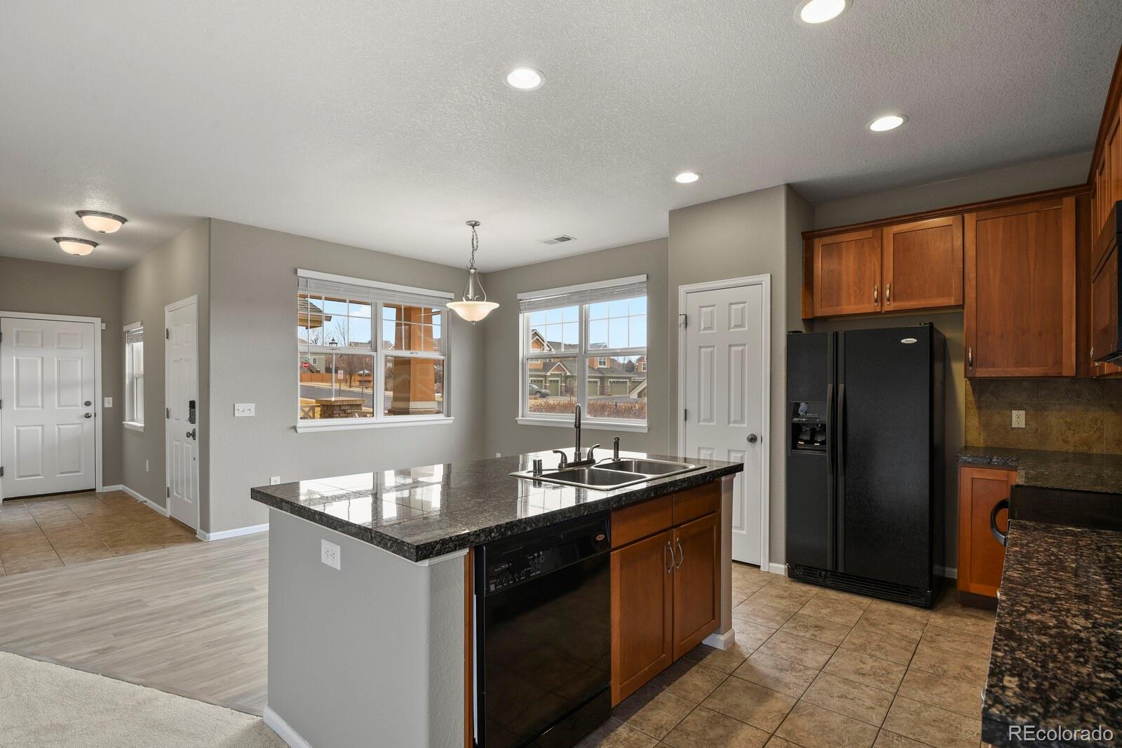 MLS Image #9 for 3672 s perth circle,aurora, Colorado