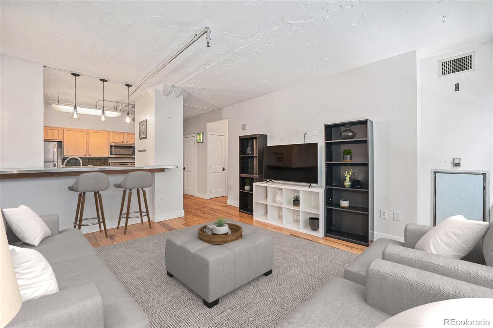 MLS Image #13 for 444  17th street,denver, Colorado