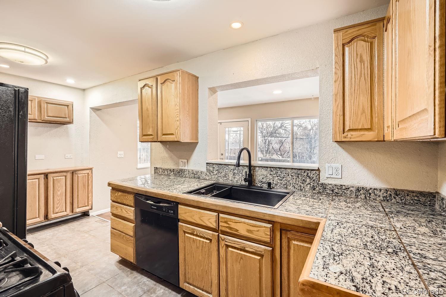 MLS Image #10 for 5360  johnson street,arvada, Colorado