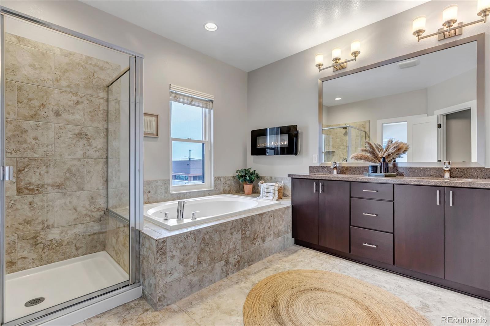 MLS Image #17 for 6715  raritan drive,denver, Colorado