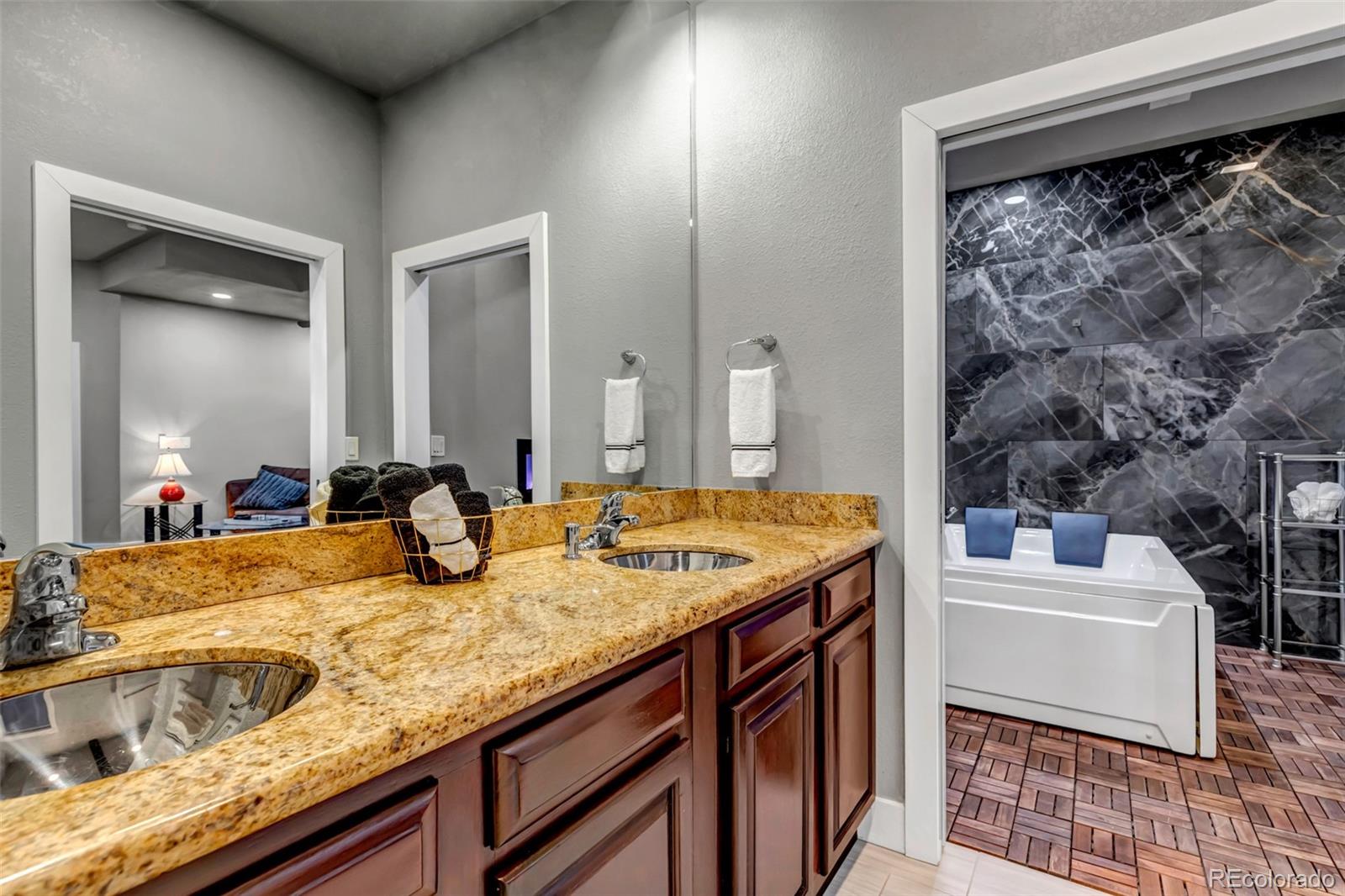 MLS Image #31 for 6715  raritan drive,denver, Colorado