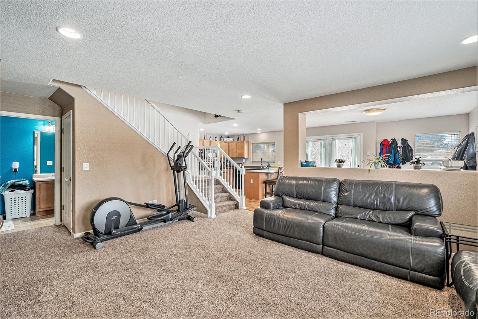 MLS Image #4 for 11833  oak hill way,commerce city, Colorado