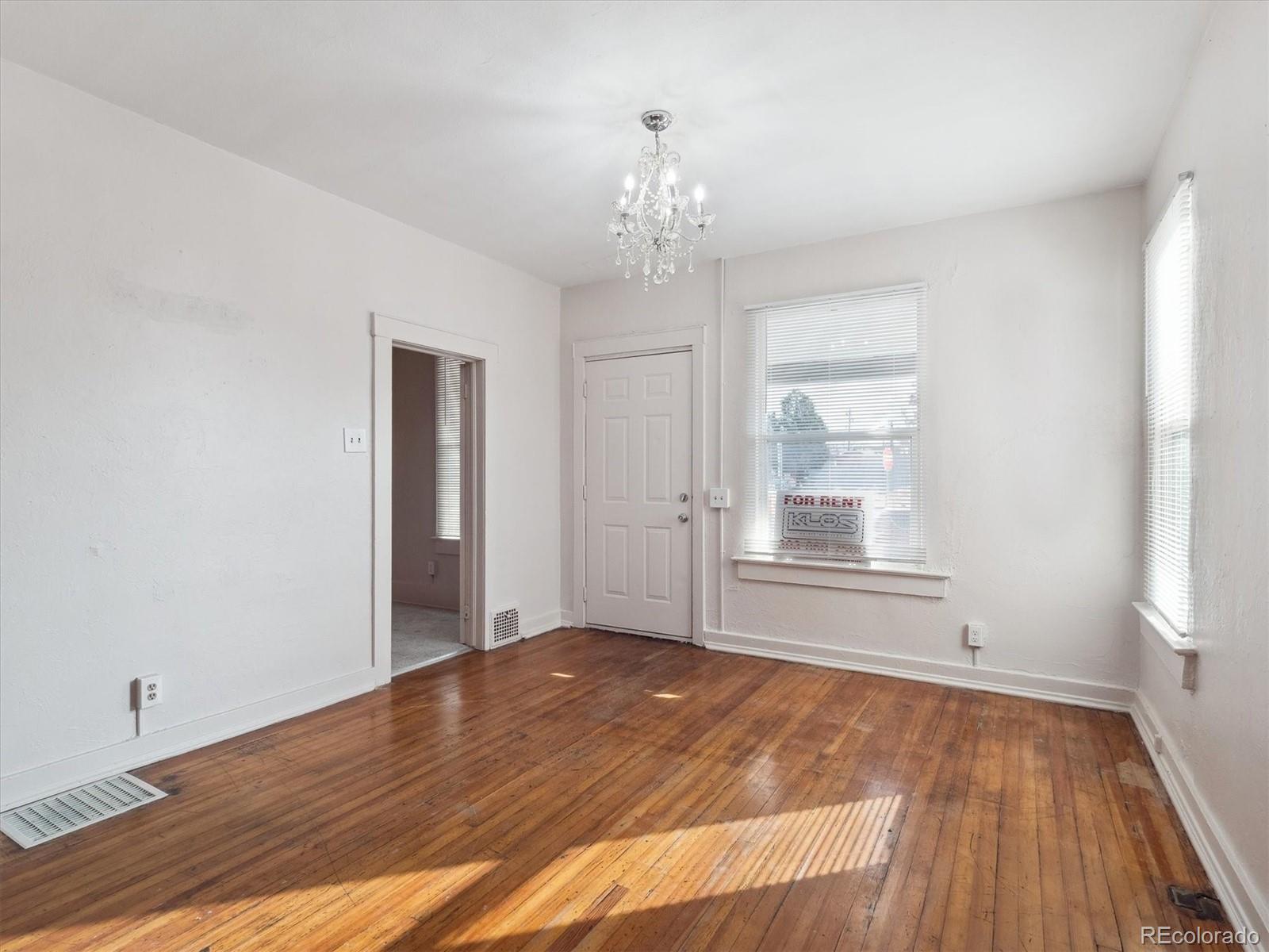 MLS Image #4 for 805 s lincoln street,denver, Colorado