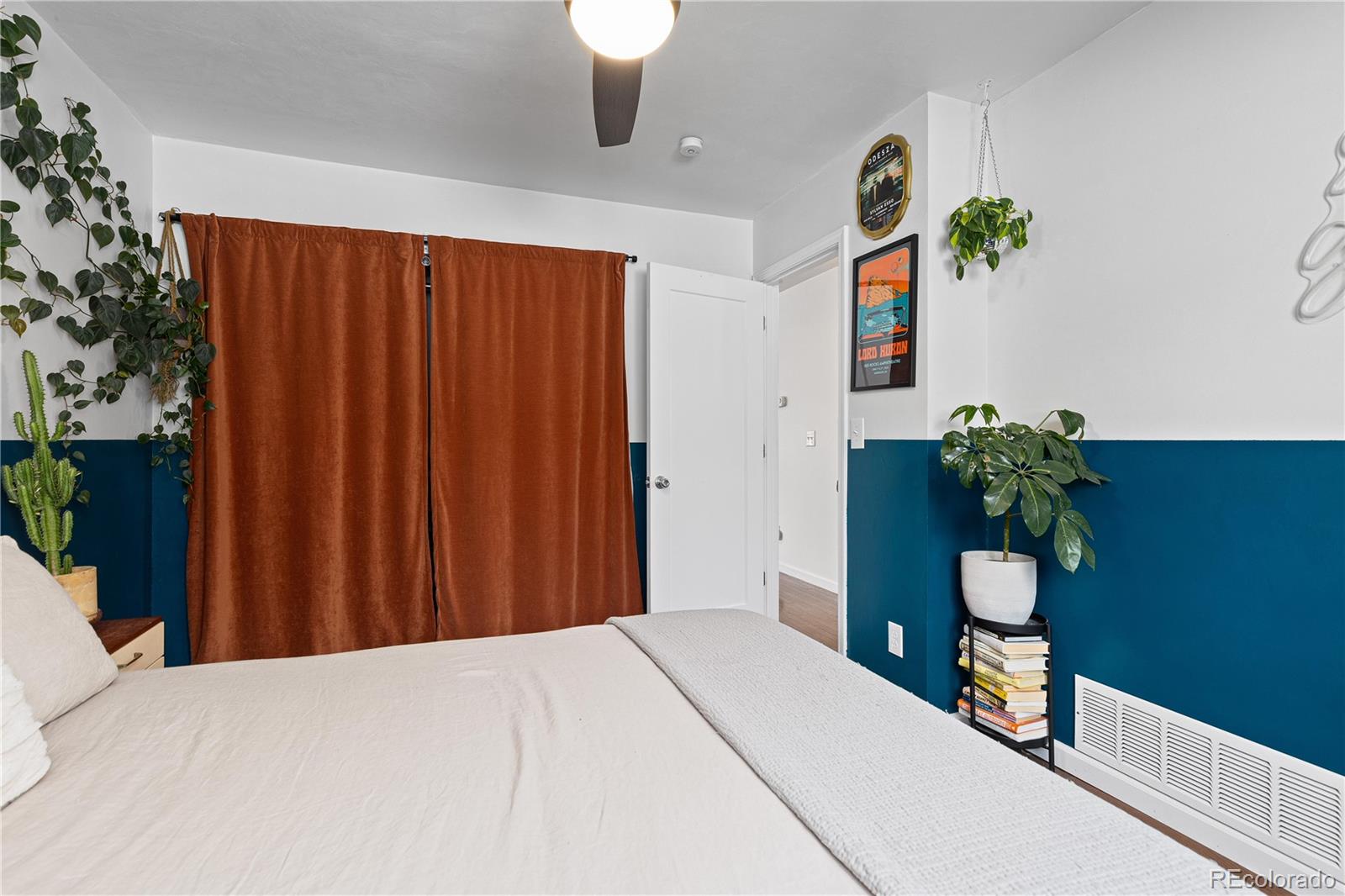 MLS Image #14 for 47 s hazel court,denver, Colorado