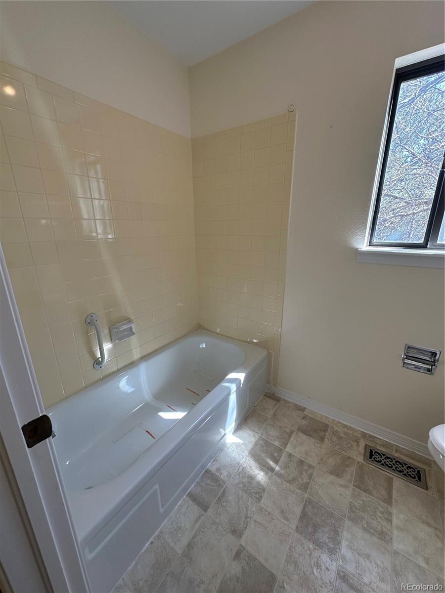 MLS Image #13 for 5138 s sedalia court,centennial, Colorado