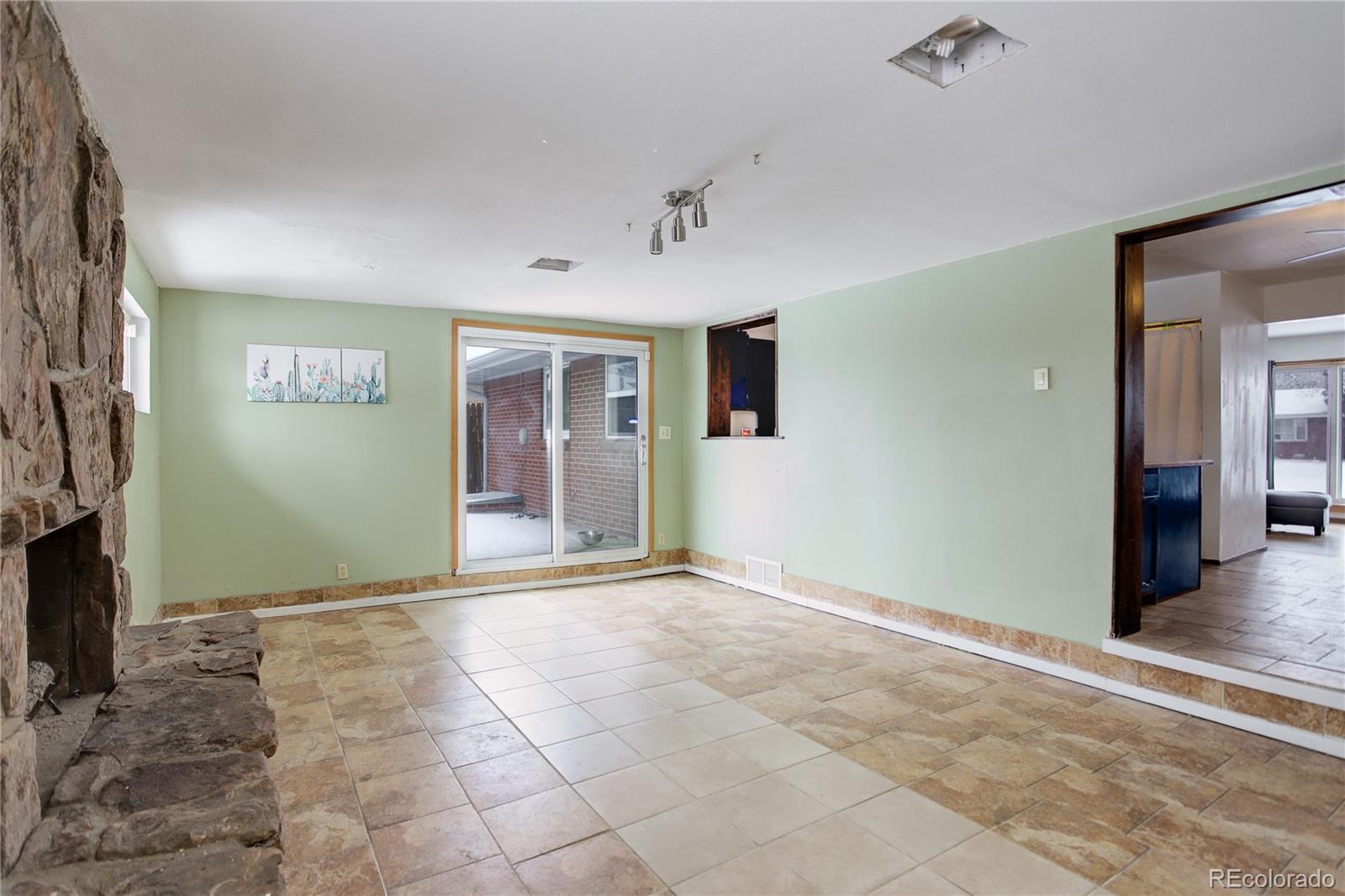 MLS Image #11 for 460  lansing street,aurora, Colorado