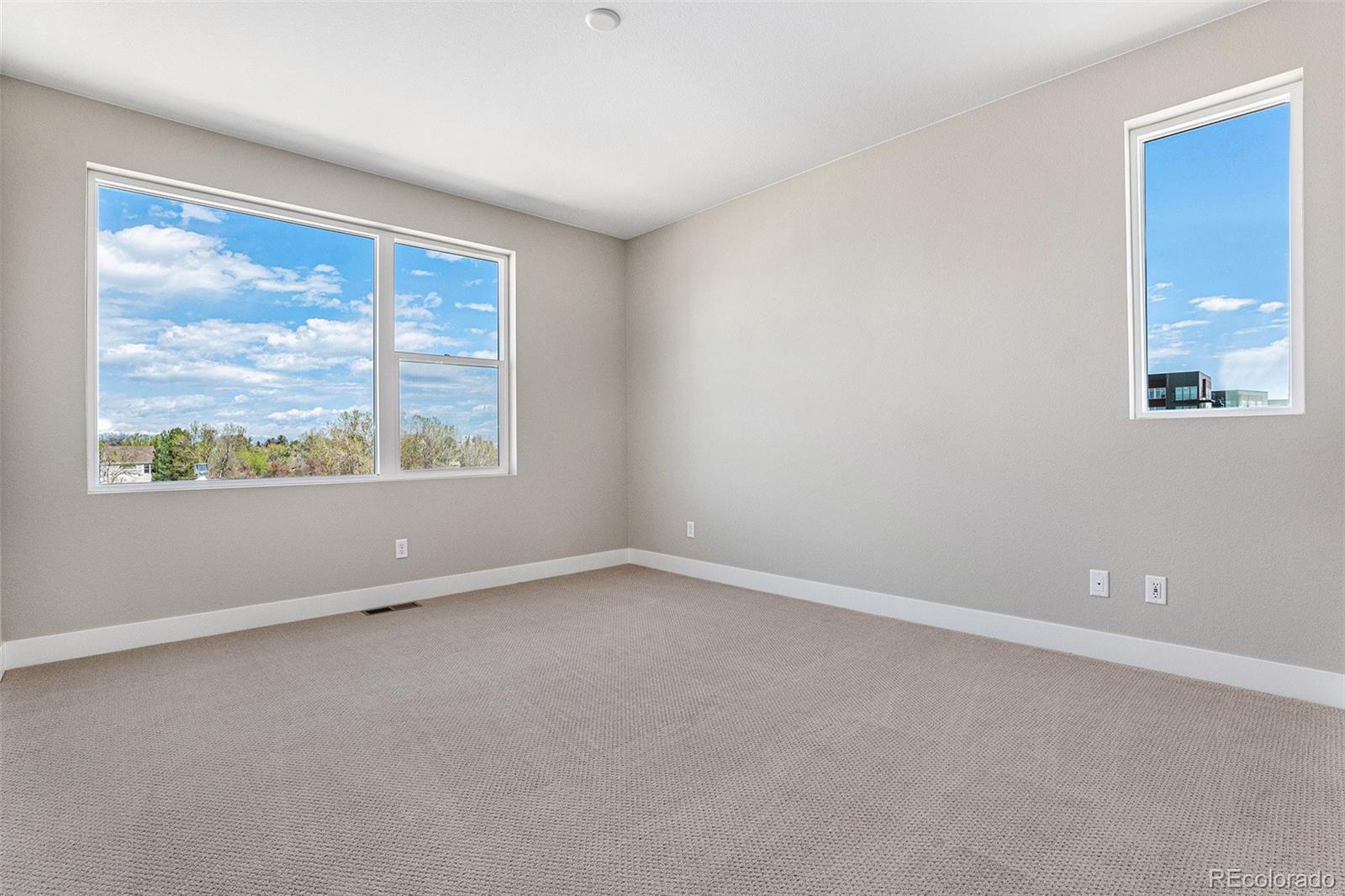 MLS Image #9 for 888 s valentia street,denver, Colorado