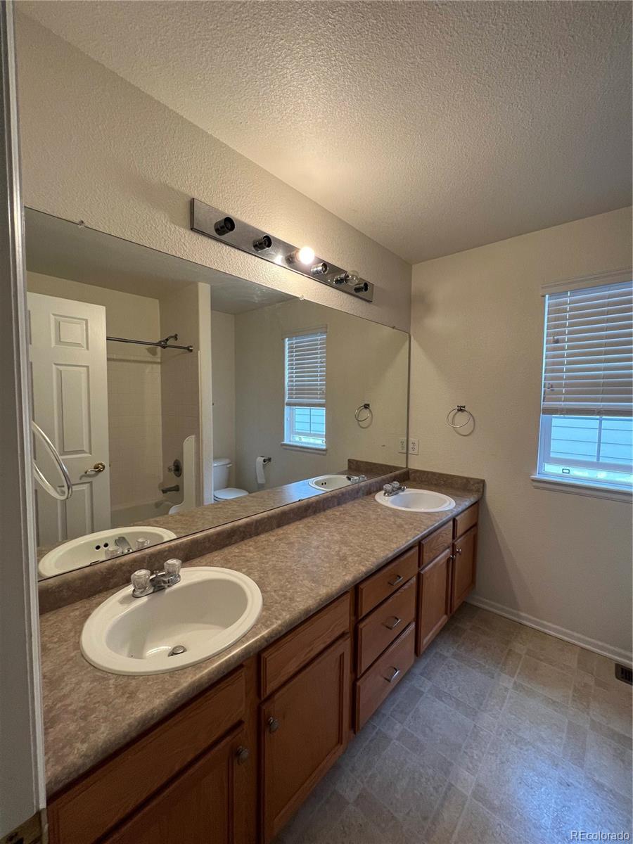 MLS Image #18 for 1129 s duquesne circle,aurora, Colorado