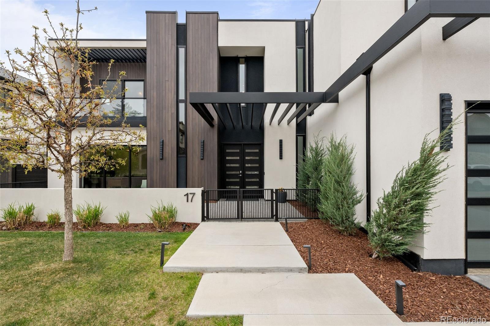 MLS Image #2 for 2821 e cedar avenue,denver, Colorado
