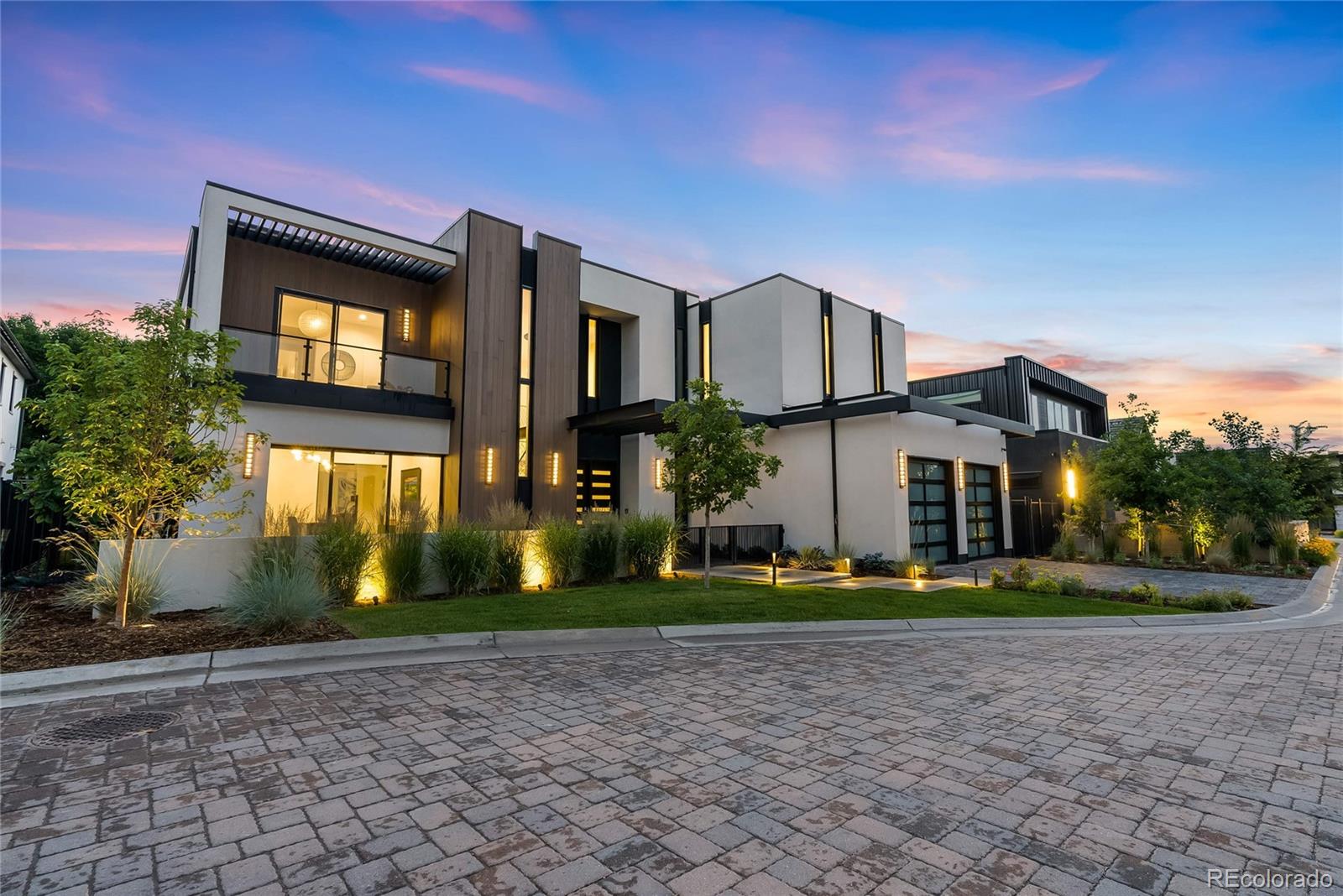 MLS Image #3 for 2821 e cedar avenue,denver, Colorado