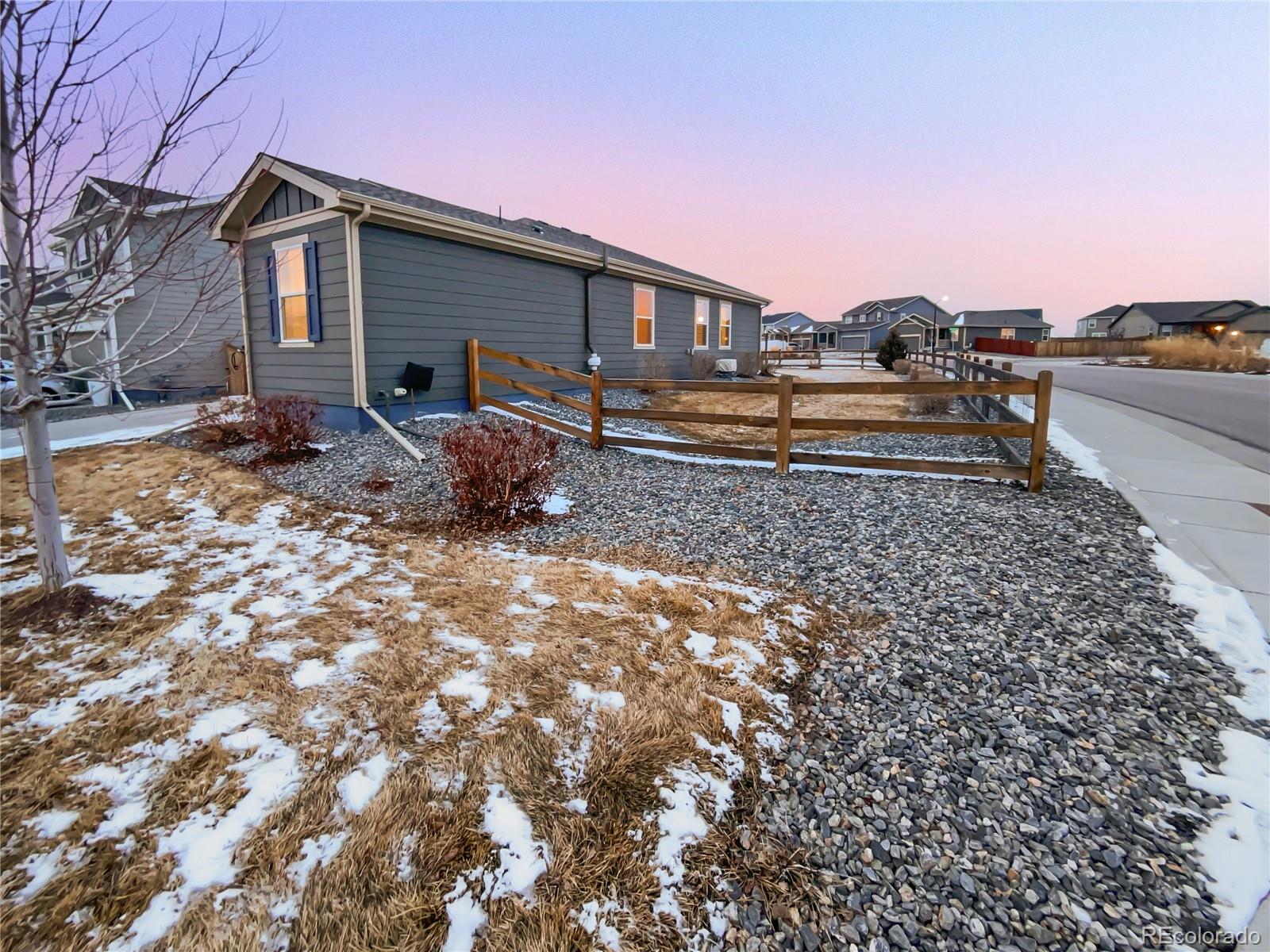 MLS Image #8 for 27699 e 7th lane,aurora, Colorado